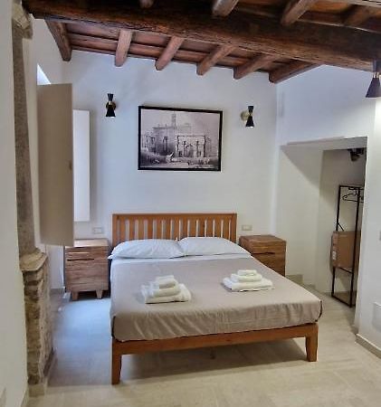 דירות רומא Casina Giubbonari מראה חיצוני תמונה