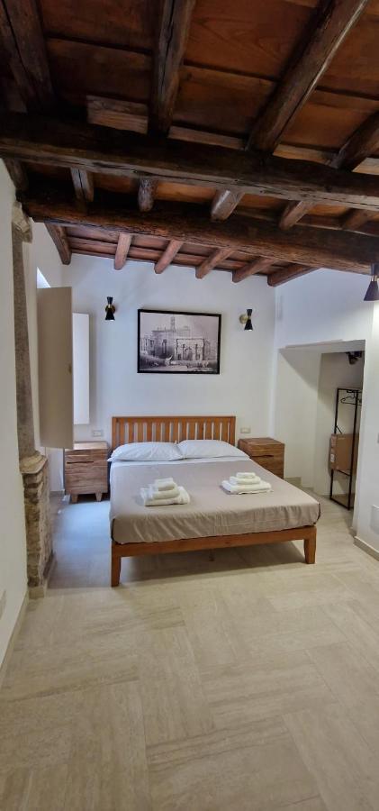 דירות רומא Casina Giubbonari מראה חיצוני תמונה